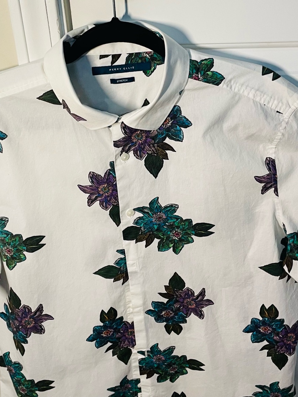 Perry Ellis 100% Cotton Men's White Floral Short Sleeve Shirt